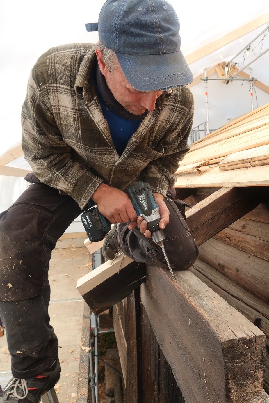 Kort innføring i middel&shy;­alder­&shy;hus i tre 1