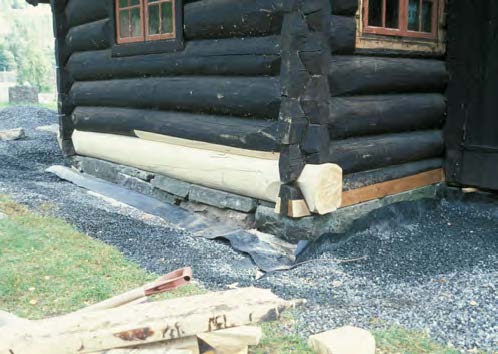 Klima&shy;endringer og bevarings&shy;verdige bygninger 10