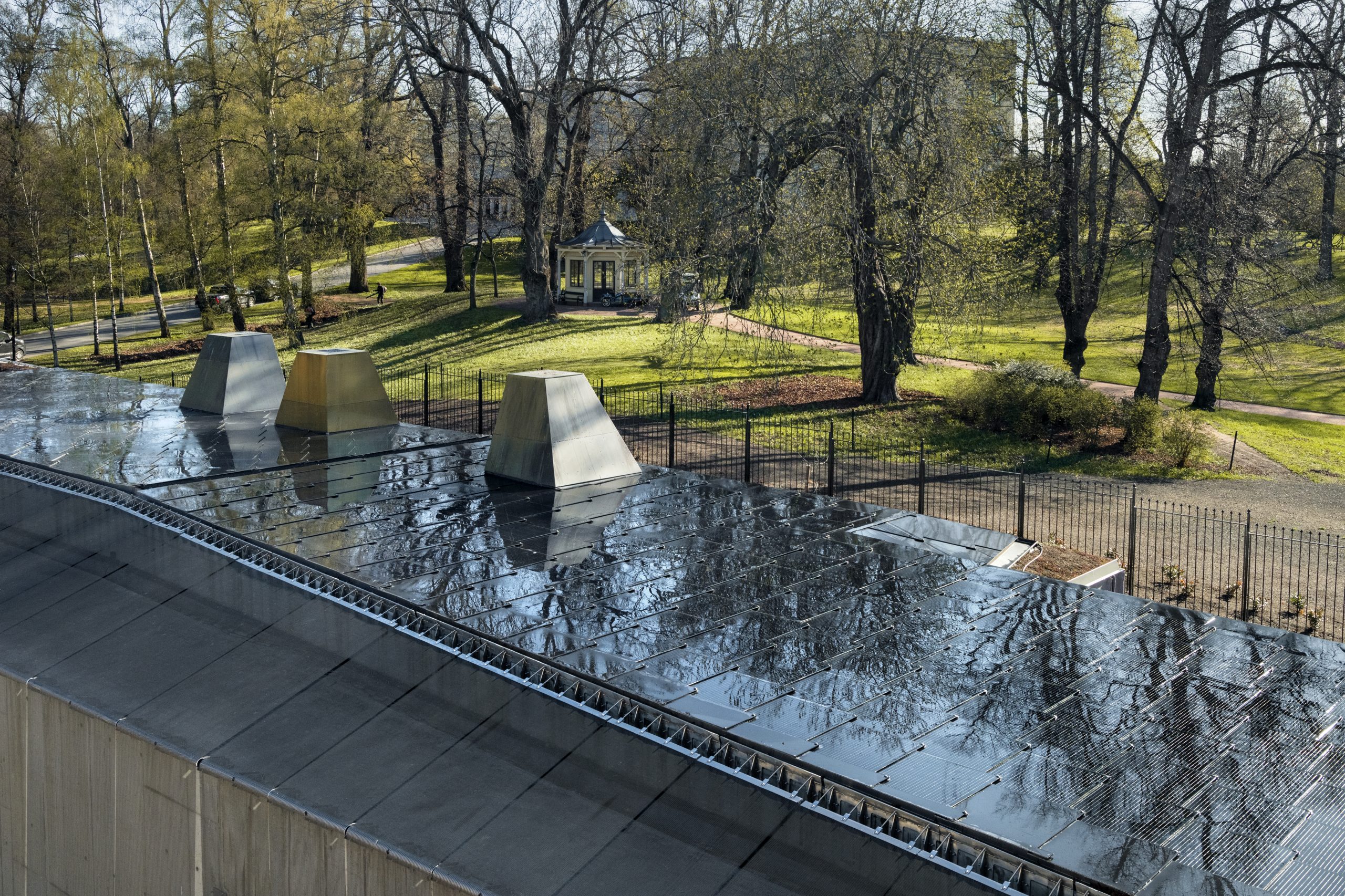 Vei&shy;leder om sol&shy;energi&shy;anlegg: bokmål 12