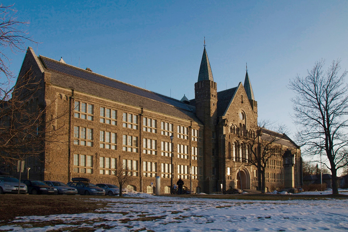 Utvendig rehabilitering av natursteinsfasade 1