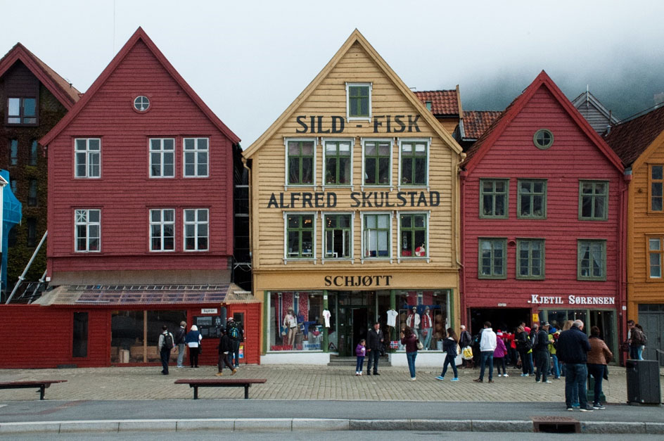 Klimatilpassingstiltak og miljøovervaking på Bryggen i Bergen 1