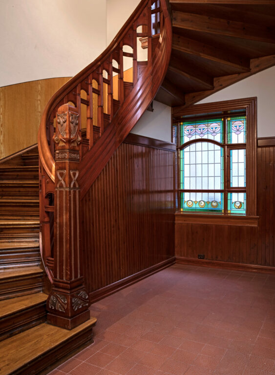 Sikring av historisk svingtrapp 6