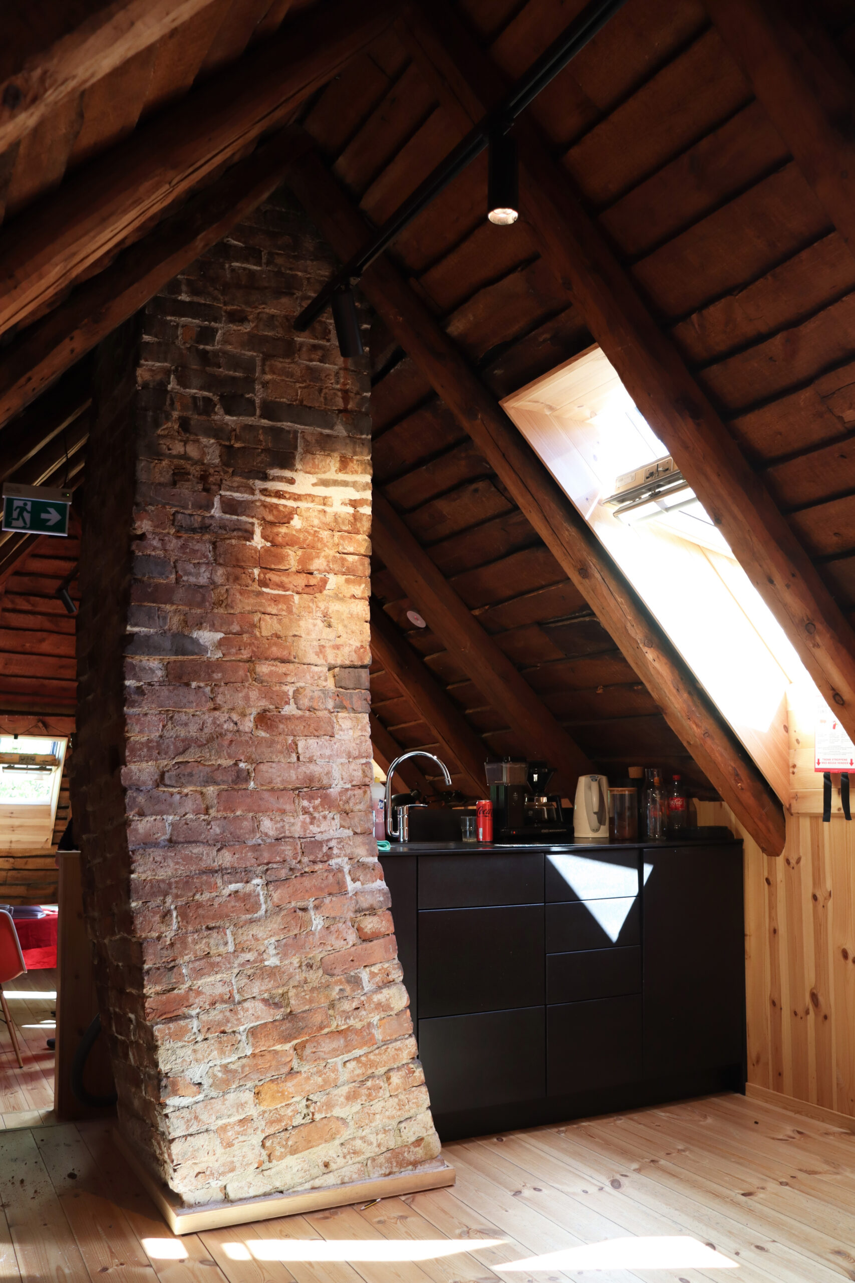 Nye arbeidslokaler i bevaringsverdig loft 4