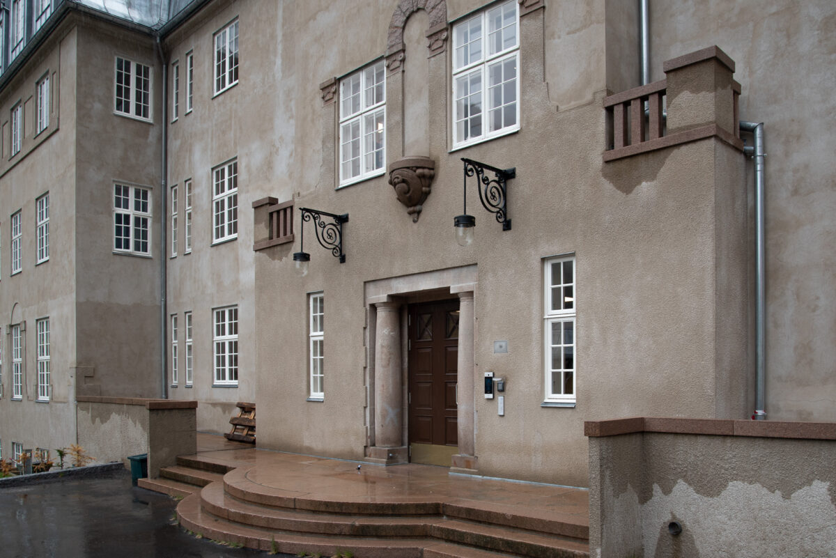 Ny fasadepuss etter gamal oppskrift 9