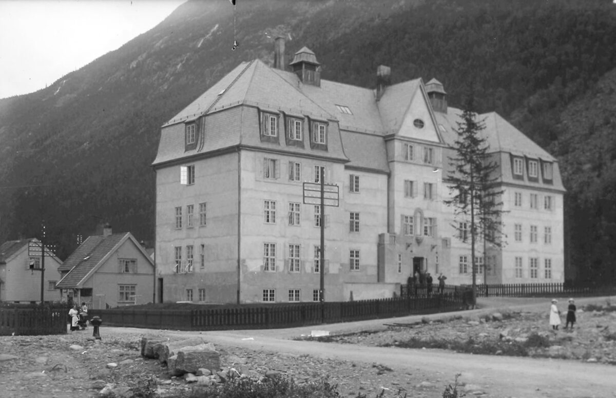 Ny fasadepuss etter gamal oppskrift 8