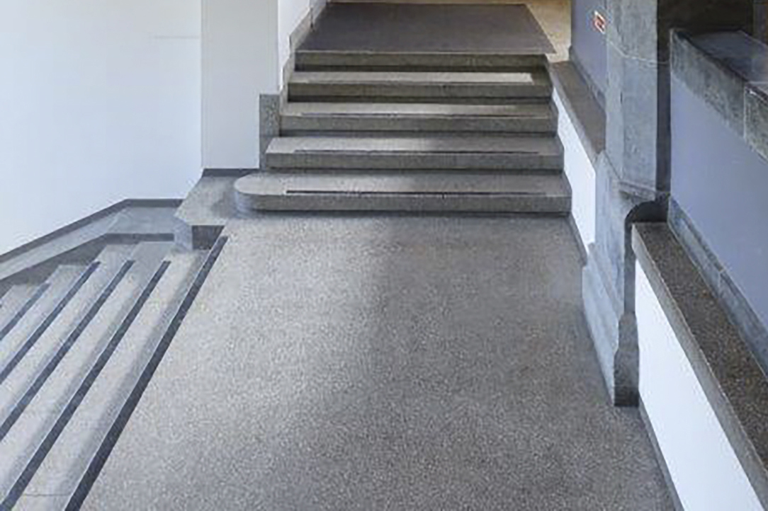 Kontrastmerking i trapper 4