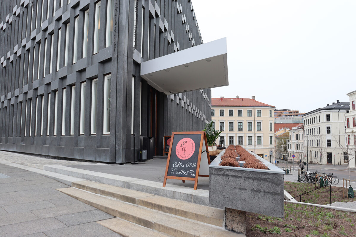 Fredet ambassade med ny og effektiv bruk 5