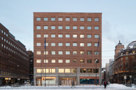 Teak-vinduer supplert med kopier i eik 3