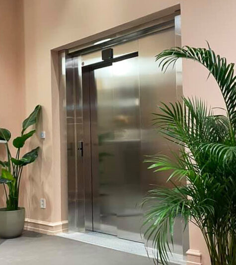 Frå mørkt loft til ljost kontor 9