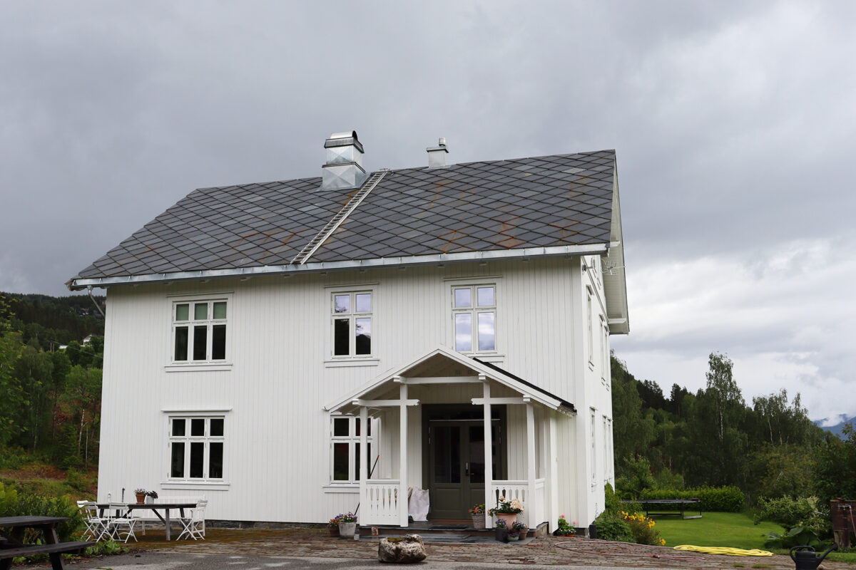 Vedfyrt vassboren varme gir god oppvarming av gardsbygning 5