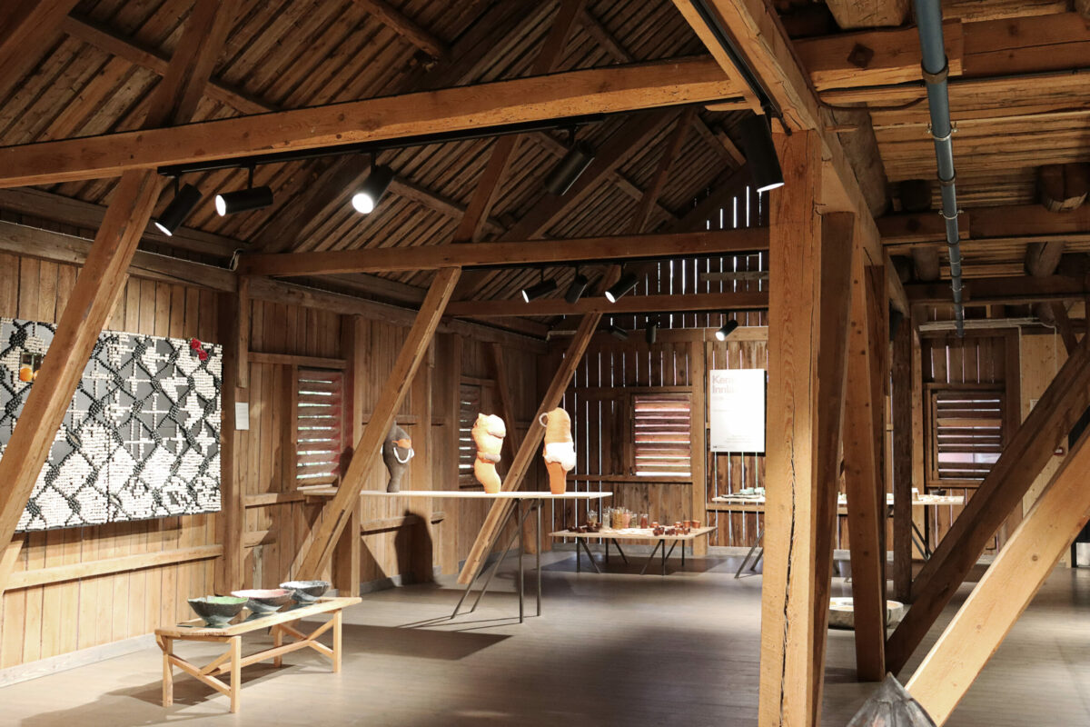 Kunsten i prestegardslåven er tilgjengeleg for alle 6