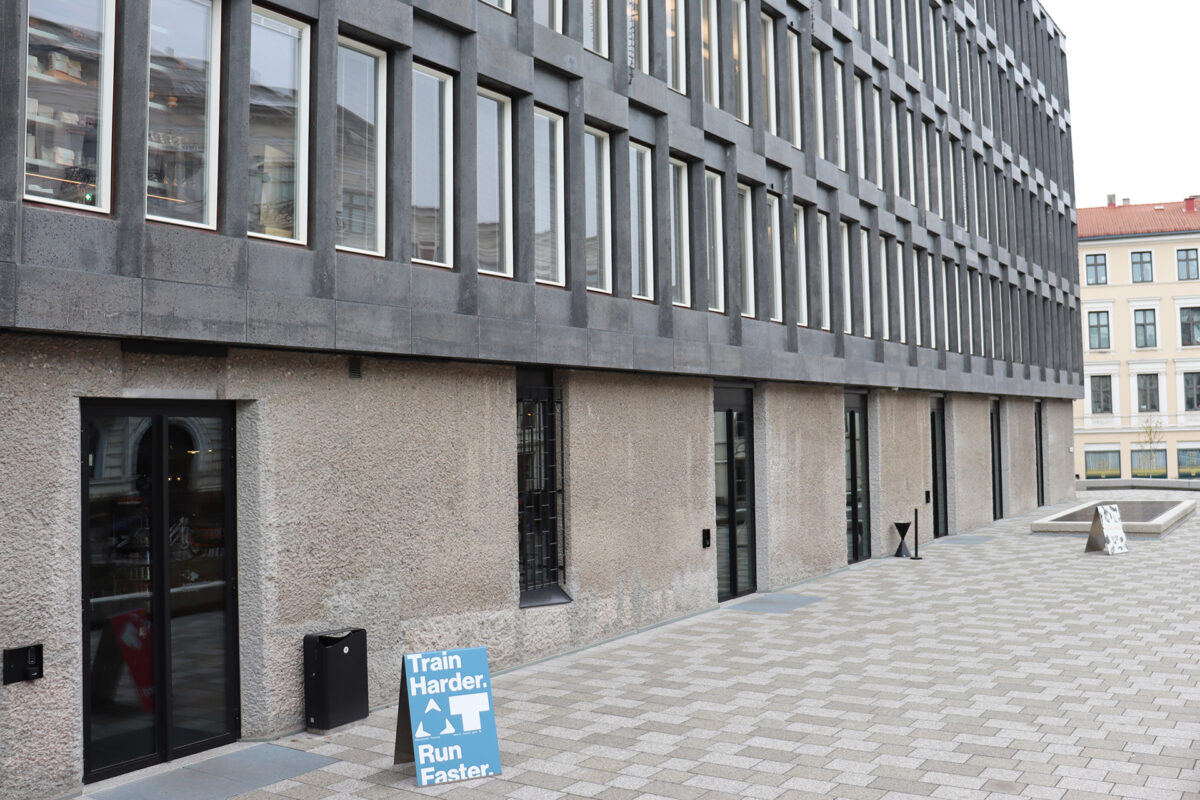 Fredet ambassade med ny og effektiv bruk 9