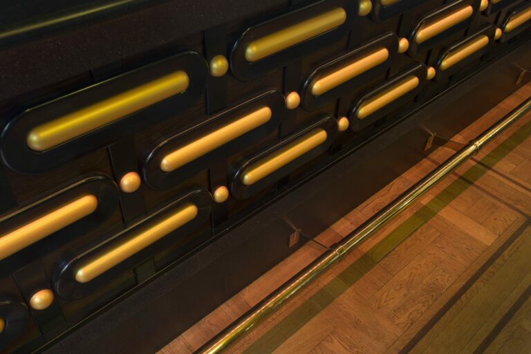 Nytt inventar i historisk interiør 8