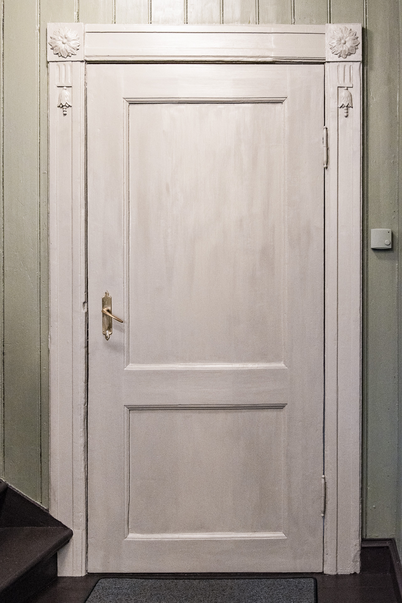 Tilpasning av dør til handicaptoalett 4