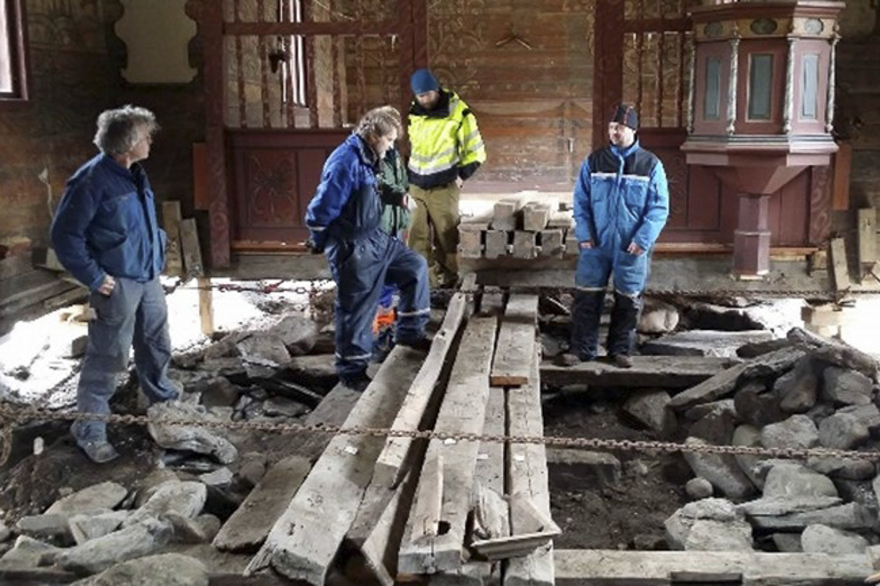 Heving av kyrkjebygg 10