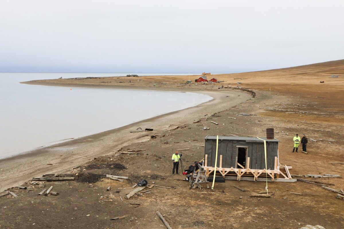 Midlertidig sikring og dokumentasjon av truet bygning 5