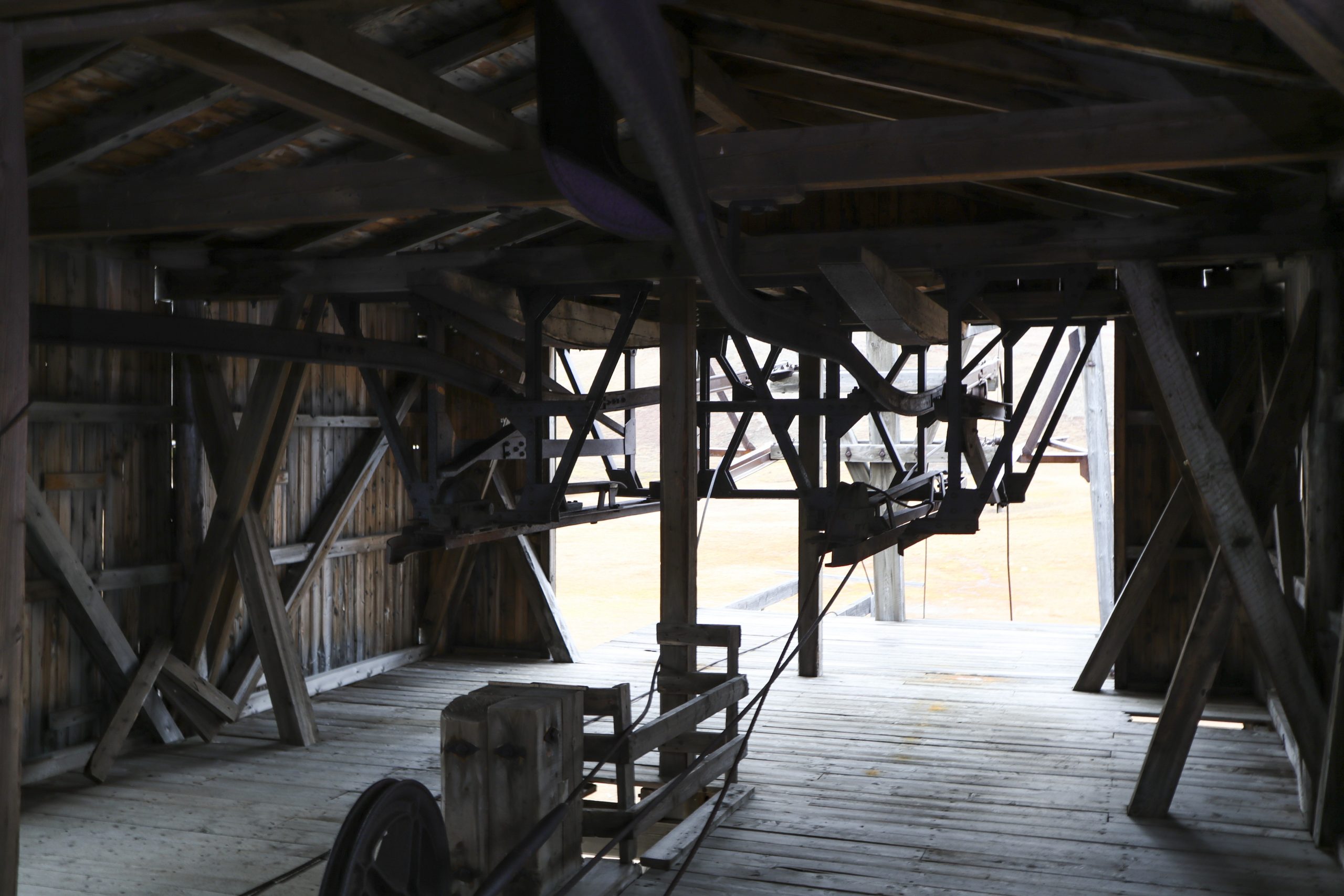 Midlertidig sikring og dokumentasjon av truet bygning 11