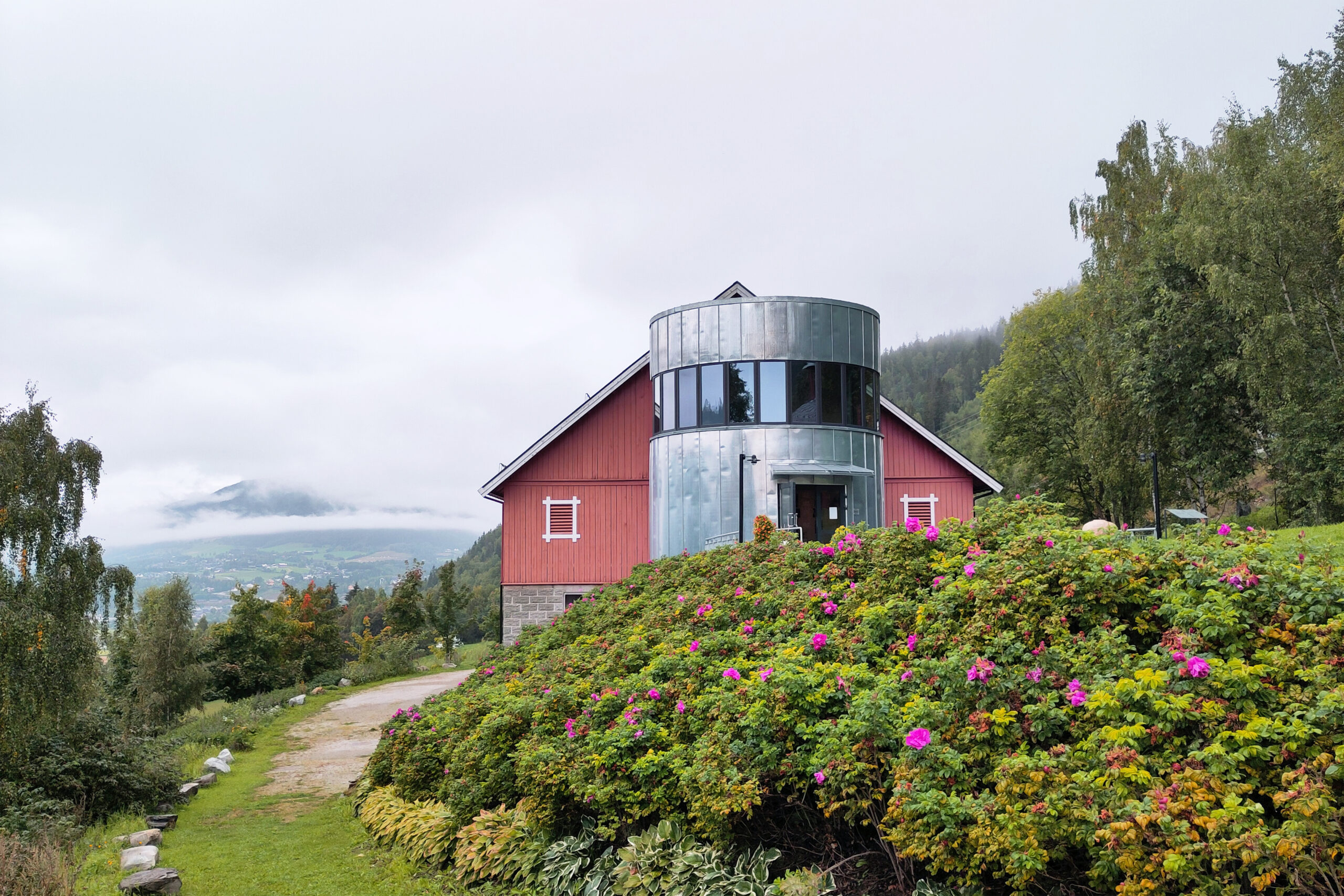 Kunsten i prestegardslåven er tilgjengeleg for alle 1