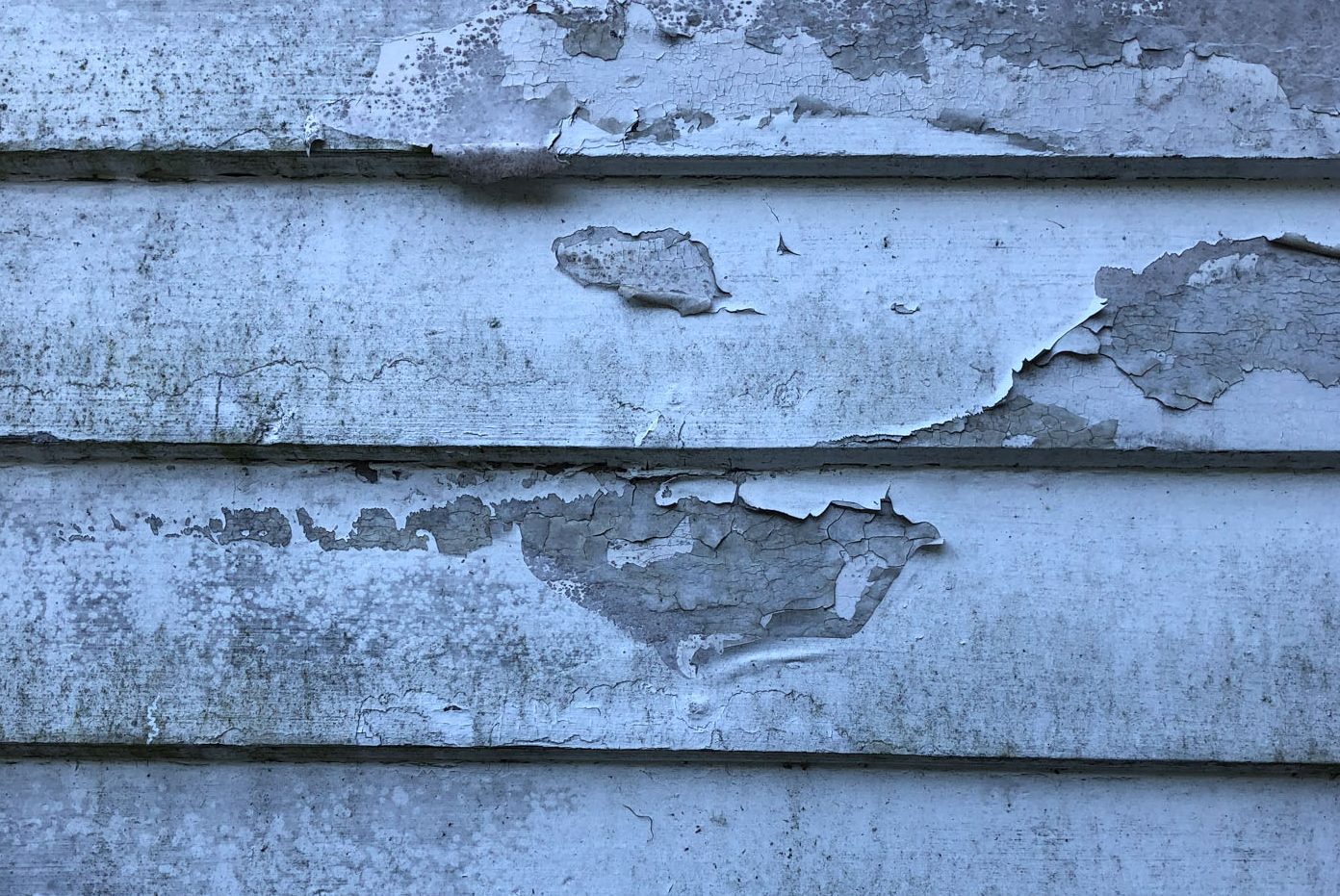 Tradisjonell overflatebehandling av kyrkjebygg 3