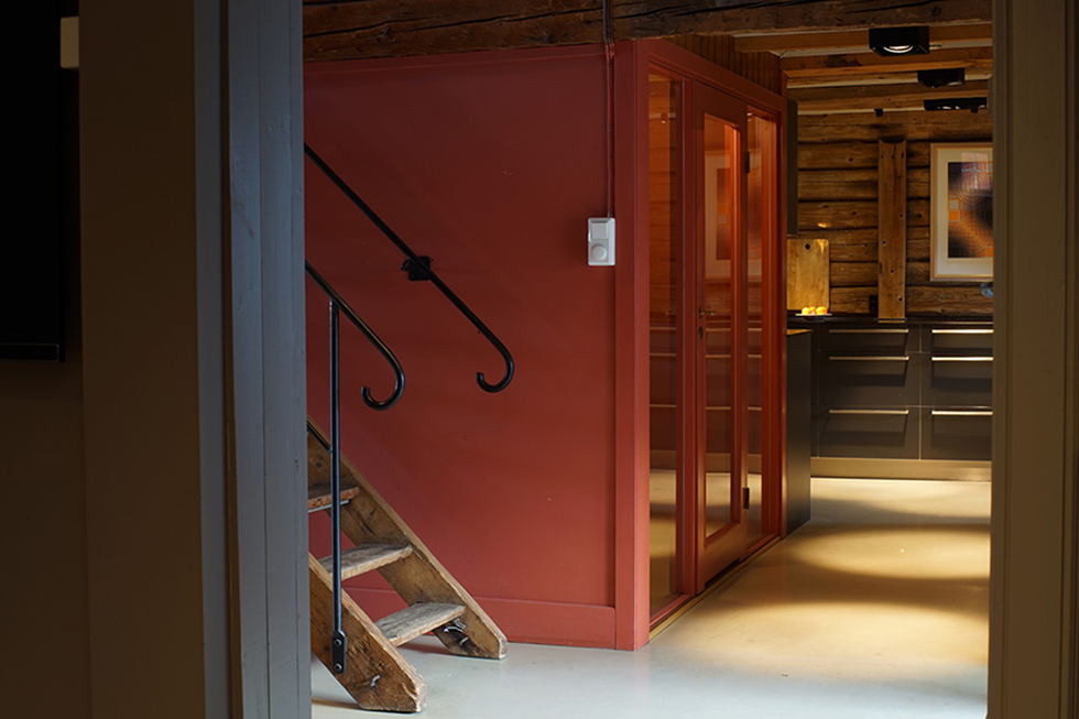 Fra rivningstruet sjøbod til kontorlokaler 9