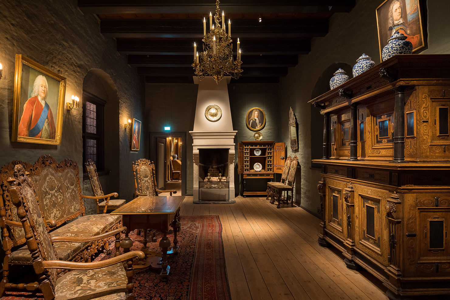 Salene i Akershus slott trer frem i nytt lys 15