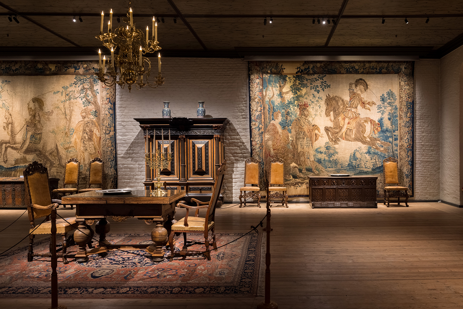 Salene i Akershus slott trer frem i nytt lys 13