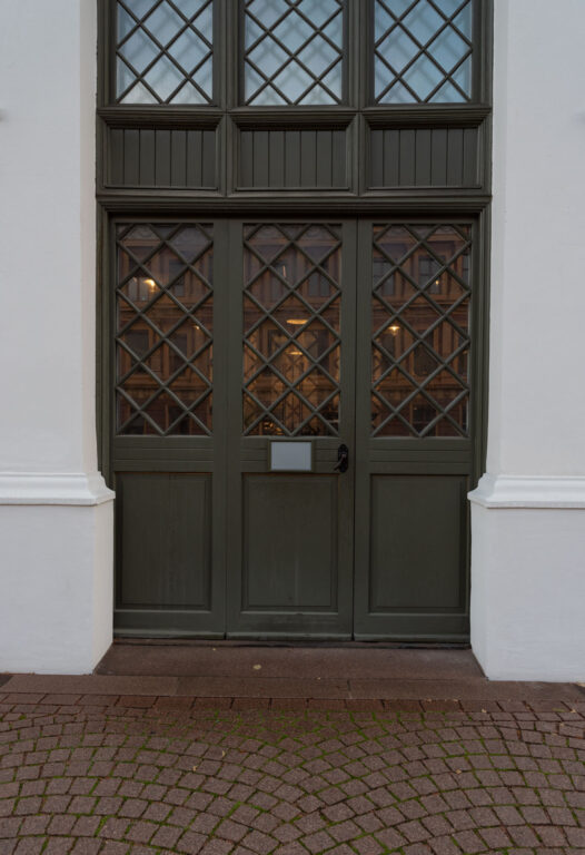 Gjenåpning av eldre inngangsparti 6