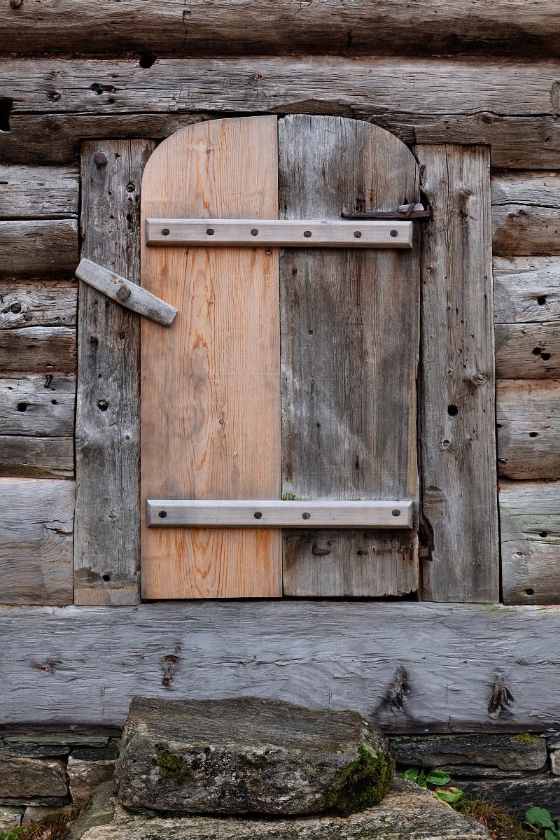 Gjenreising av lagra bygning 7