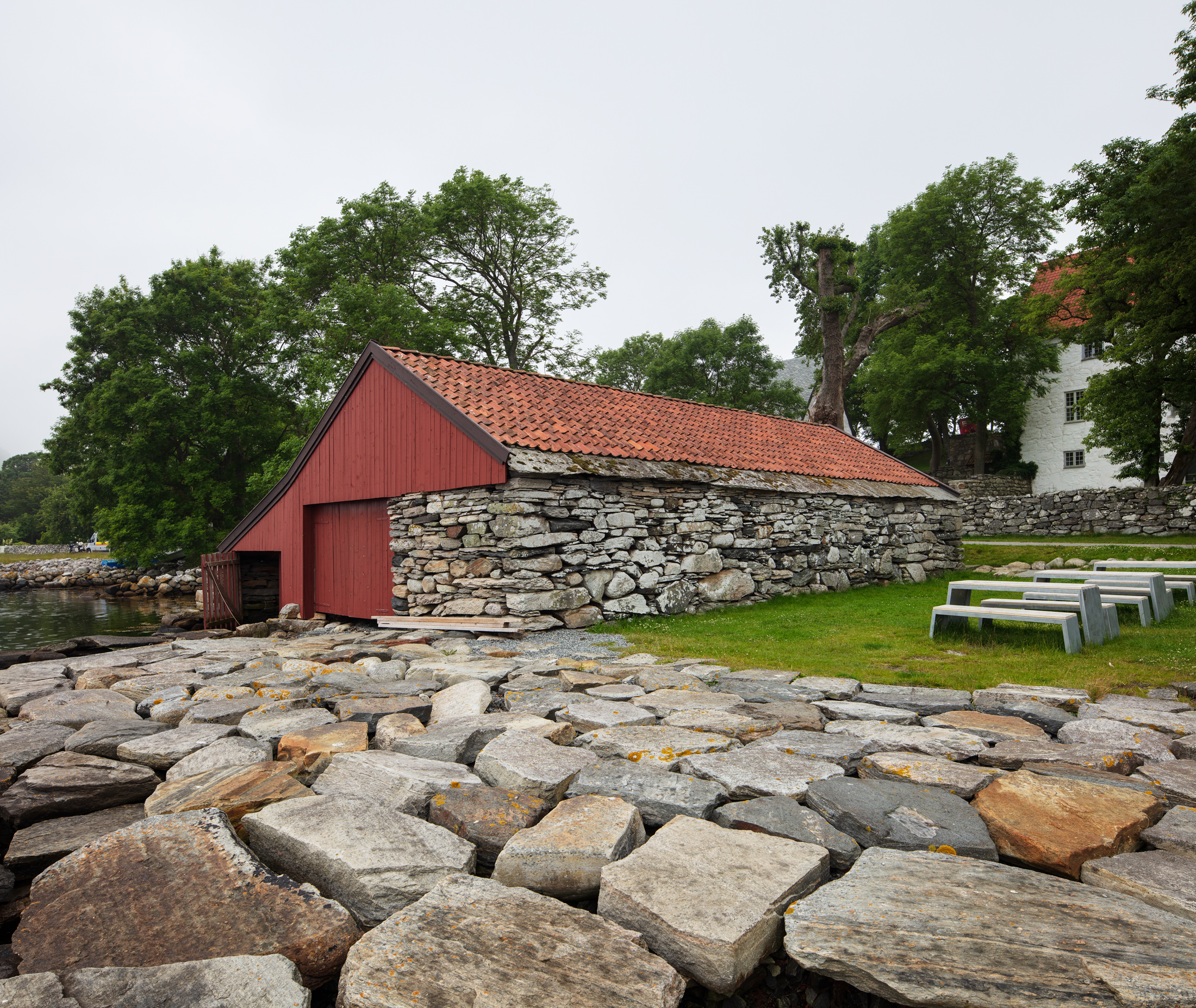 Naust vart gardsbutikk 12