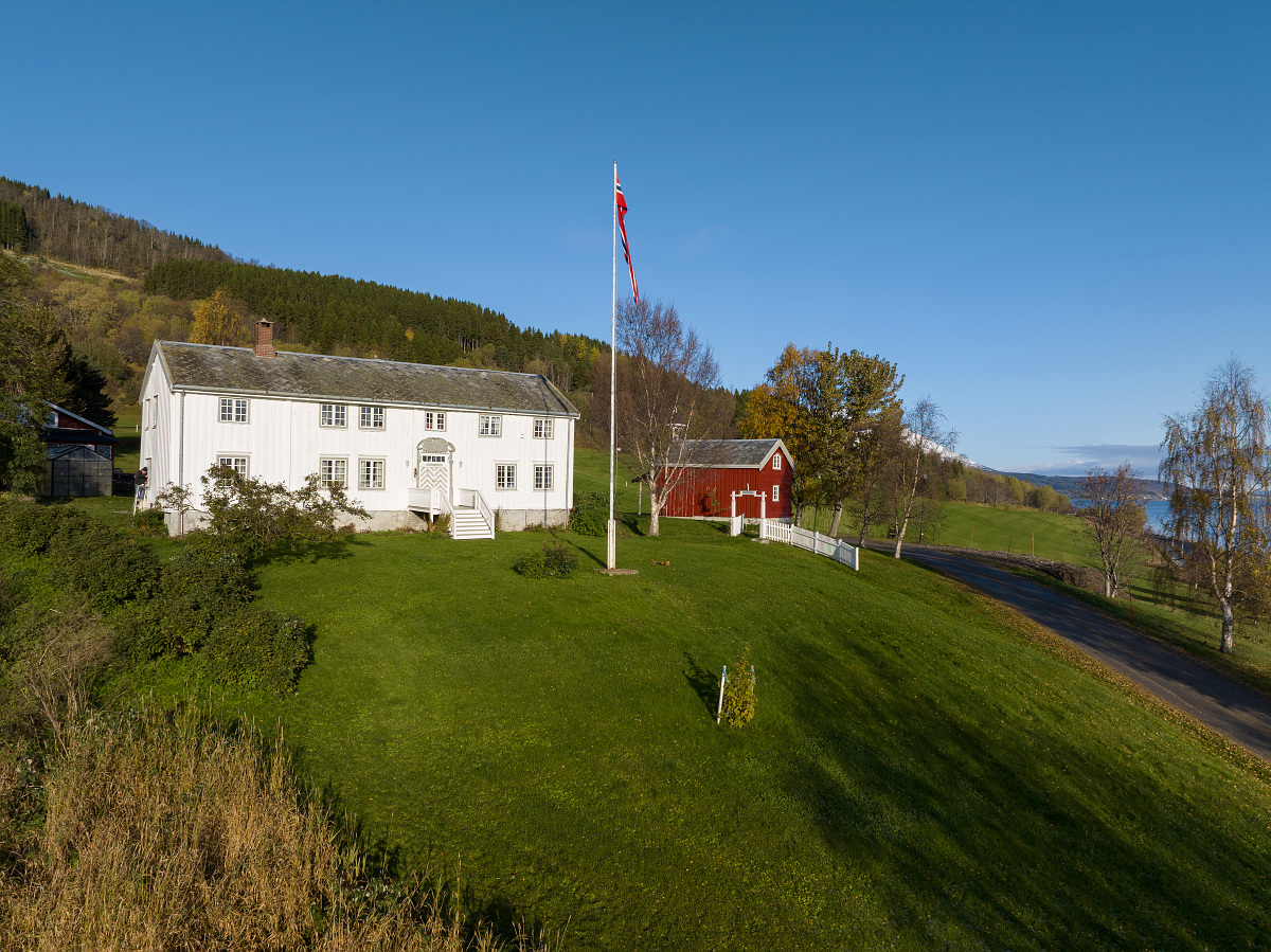 Mat- og opplevingsnæring på gamal gard 5