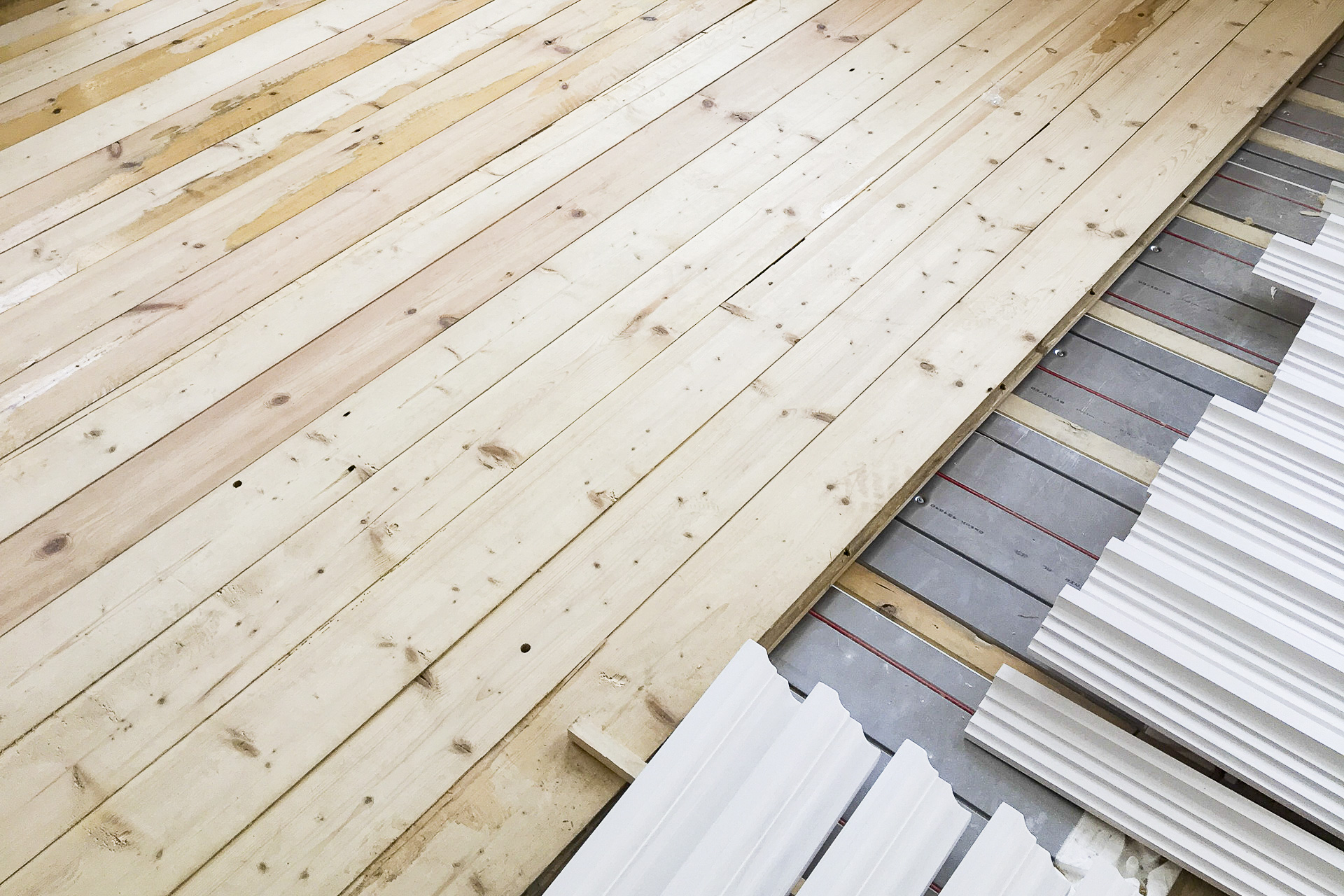 Moderne teknikk i empirevilla 10