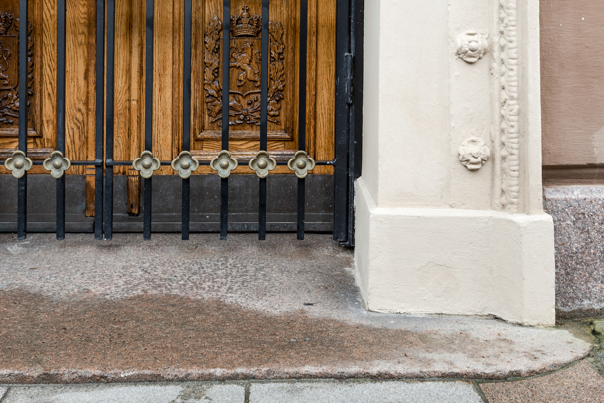 Sikring av hovedinngang 1